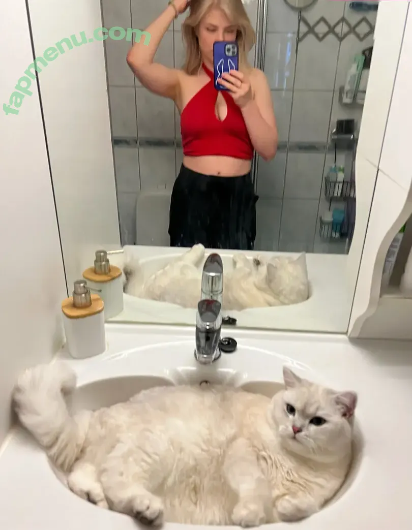 Maji nude photo #0347 (ilovebitterlife / majijej / officialmajicjames)