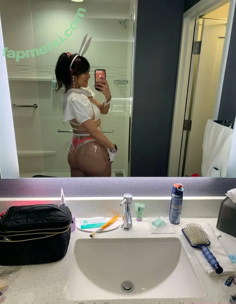 majicjasmine nude photo #0009 (jasminethalegend)