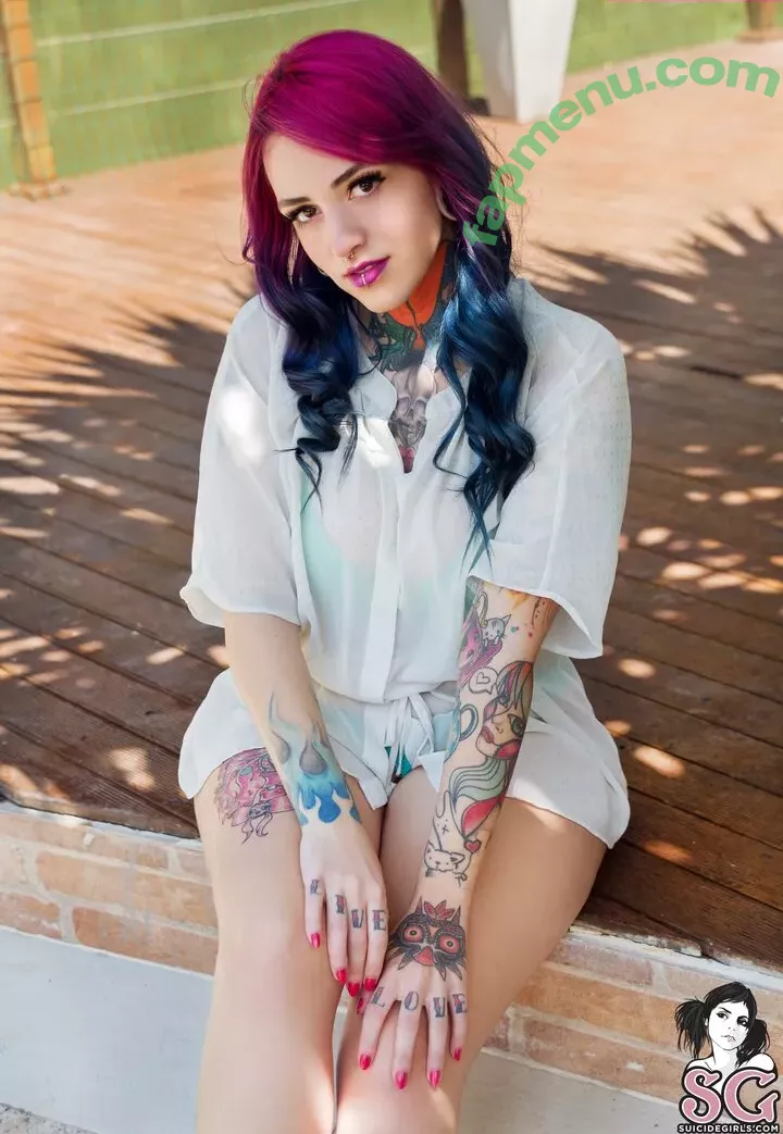 Majora Suicide nude photo #0028 (majorafox)