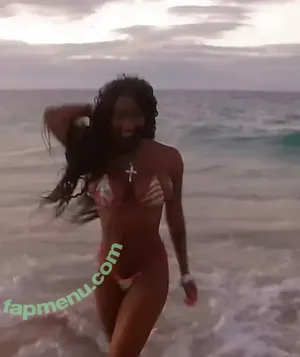 Majormommyissues / aj.grove / mommyissues3 nude photo #0232