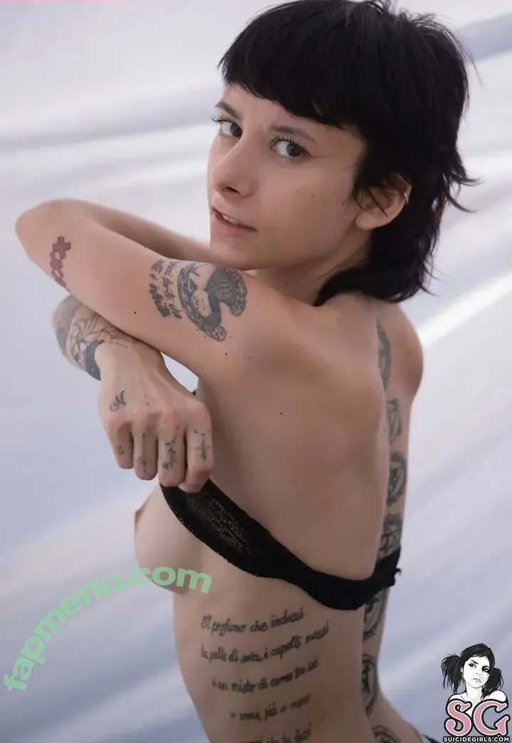Makami nude photo #0049 (mak4mi / makam.i)
