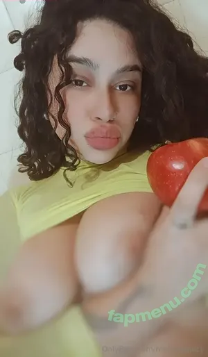 makenaspicy / reel nude photo #0015