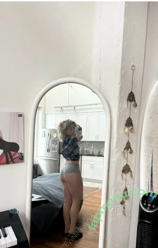 Makenna Dean nude photo #0045 (kennabeann14)