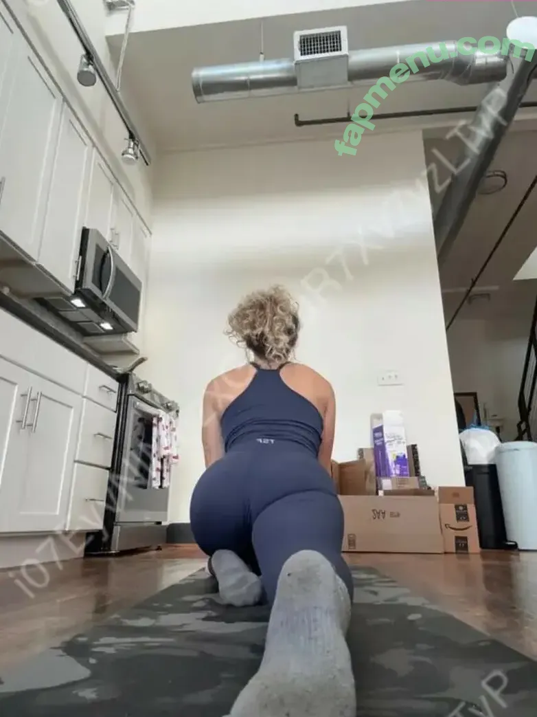 Makenna Dean nude photo #0061 (kennabeann14)