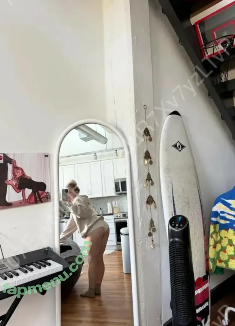 Makenna Dean nude photo #0077 (kennabeann14)