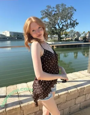 Makenna Kelly / Lifewithmak / Makenna Kelly / lifewithmak2005 nude photo #0009