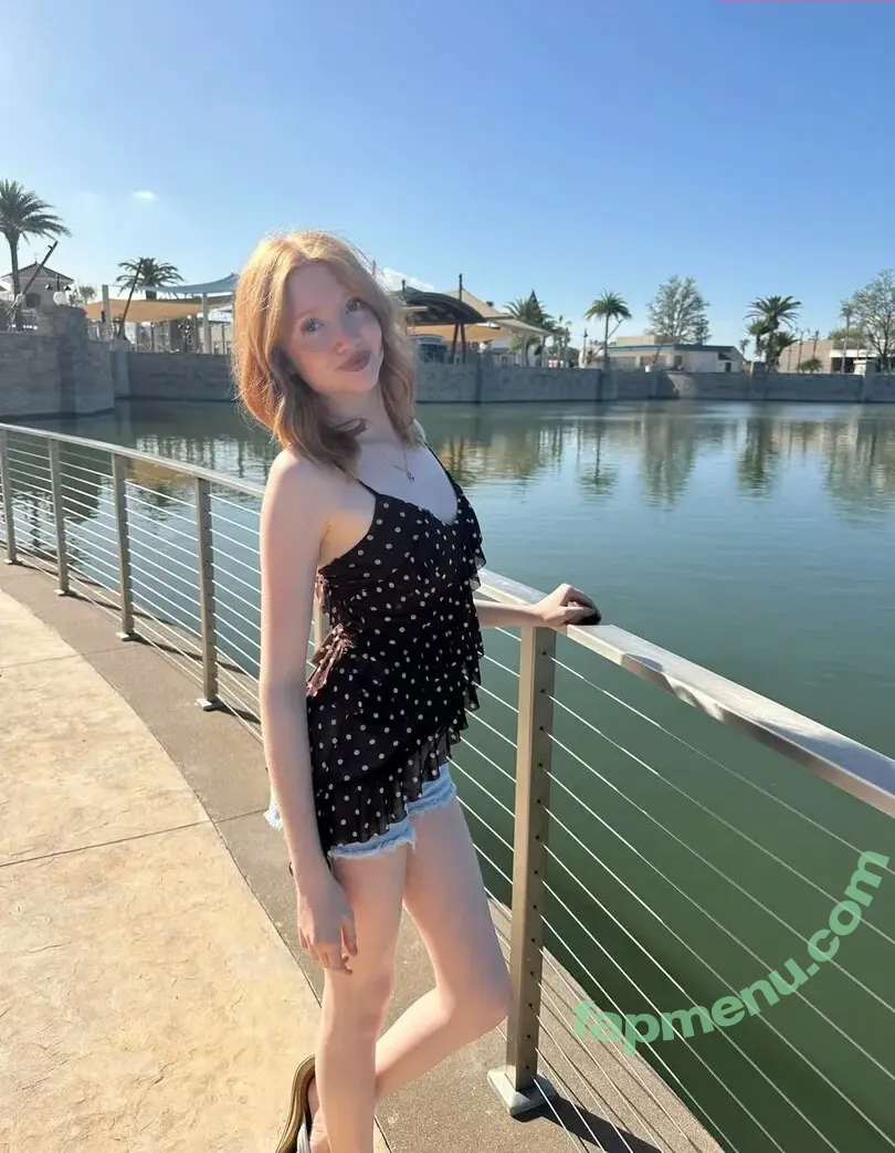 Makenna Kelly / Lifewithmak nude photo #0010 (Makenna Kelly / lifewithmak2005)