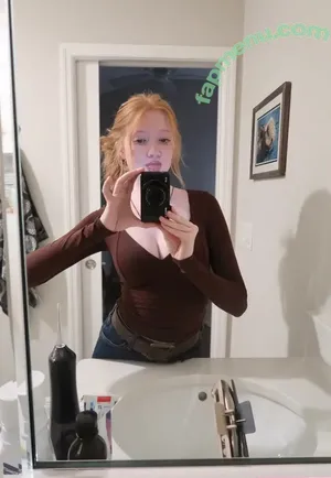 Makenna Kelly / Lifewithmak / lifewithmak2005 nude photo #0734