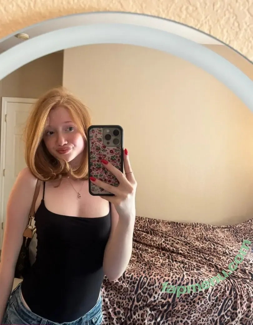 Makenna Kelly nude photo #0607 (Lifewithmak / lifewithmak2005)