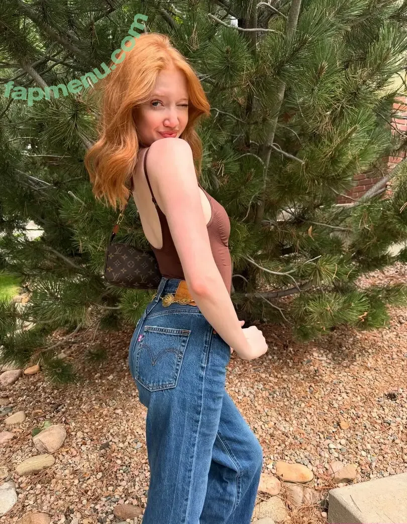 Makenna Kelly nude photo #0636 (Lifewithmak / lifewithmak2005)