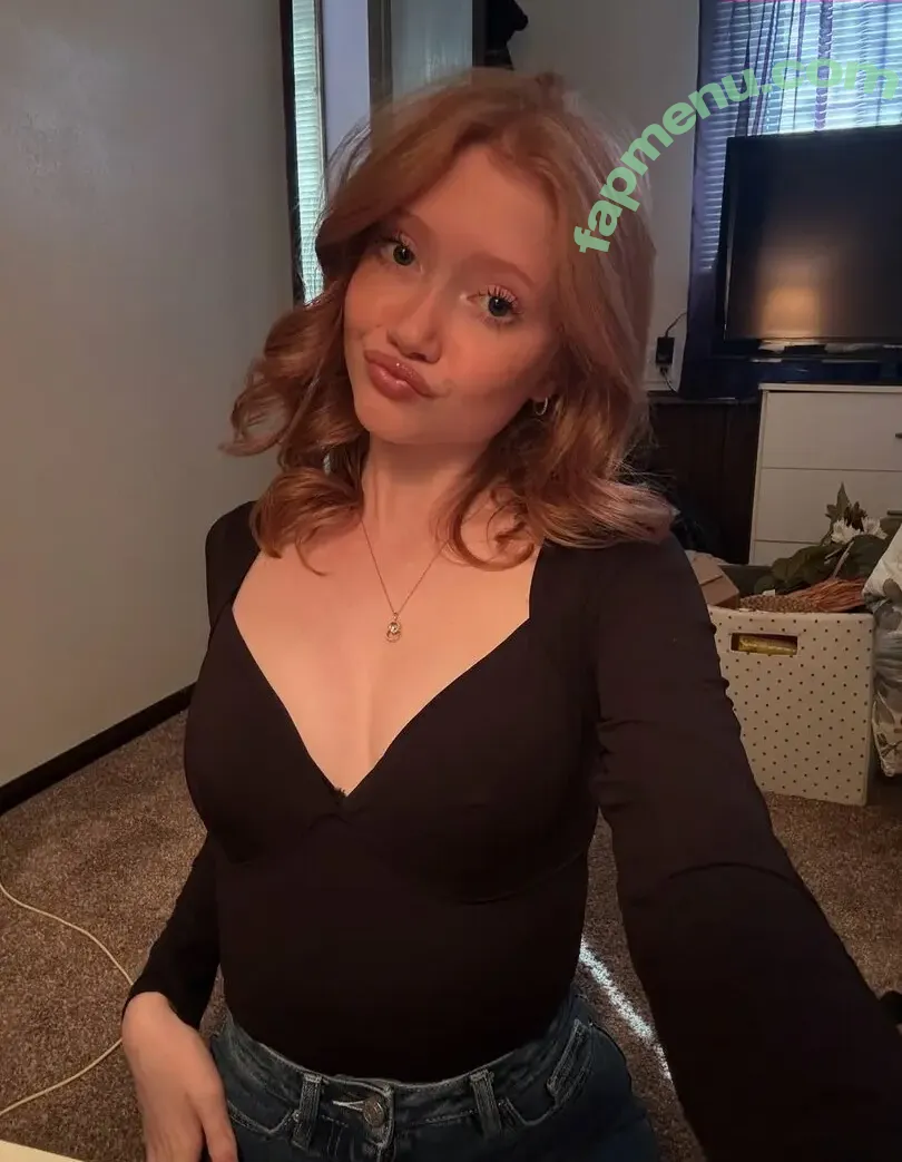 Makenna Kelly nude photo #0700 (Lifewithmak / lifewithmak2005)