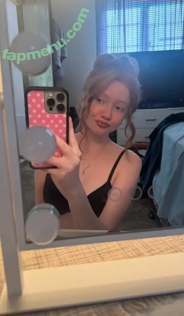 Makenna Kelly nude photo #0707 (Lifewithmak / lifewithmak2005)