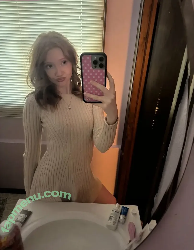 Makenna Kelly nude photo #0708 (Lifewithmak / lifewithmak2005)