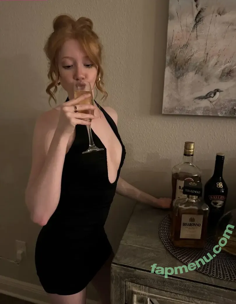 Makenna Kelly nude photo #0750 (Lifewithmak / lifewithmak2005)