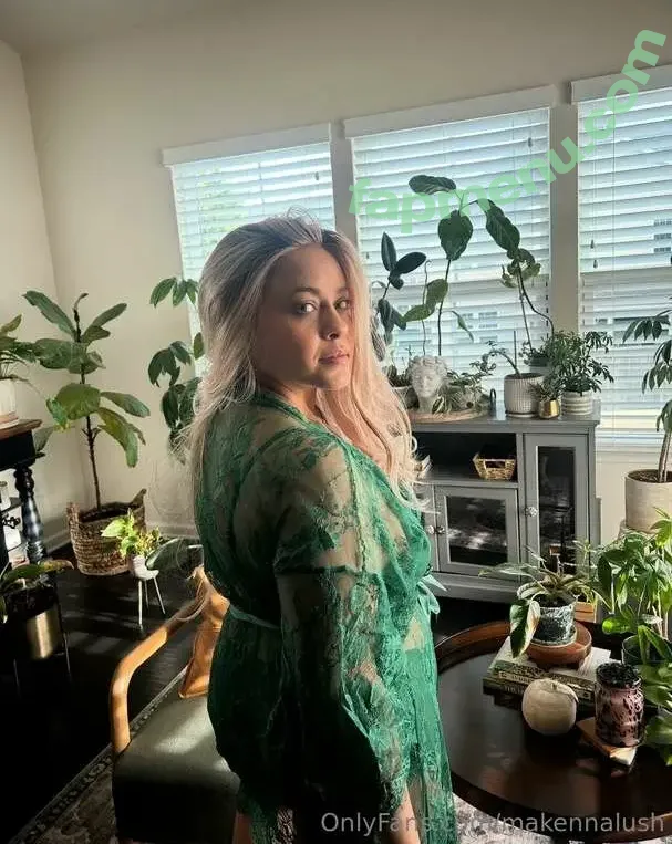 Makenna nude photo #0041 (lifewithmak2005 / makennalush)