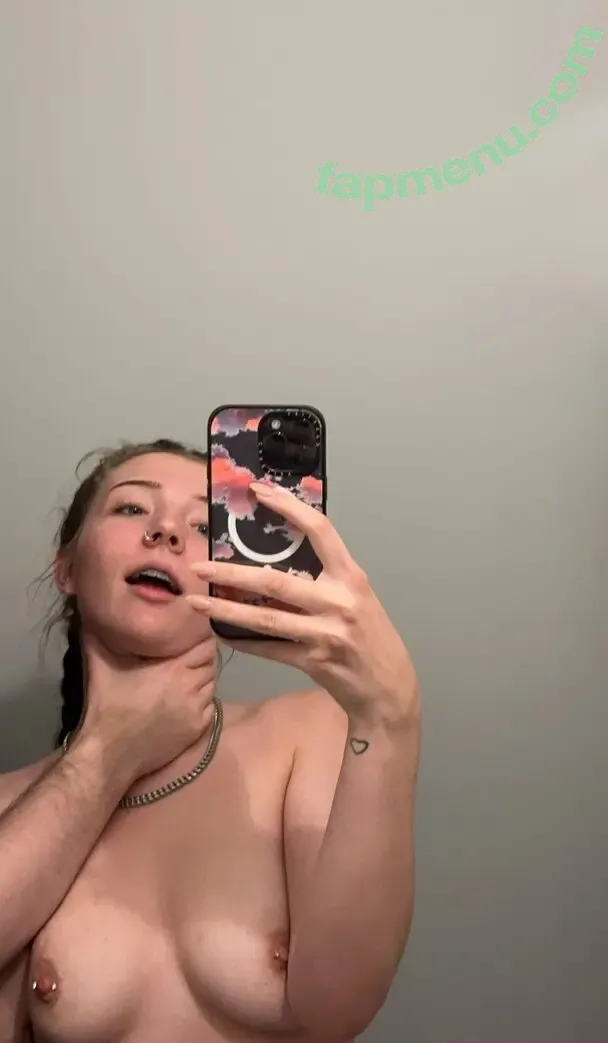 Makenzey Wagner nude photo #0038 (kenzey002 / makwagzvip)