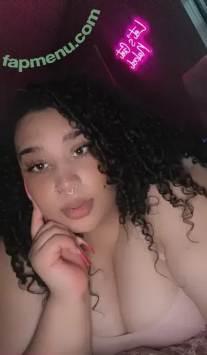 makeuscreamarifree / makeuscreamari nude photo #0001