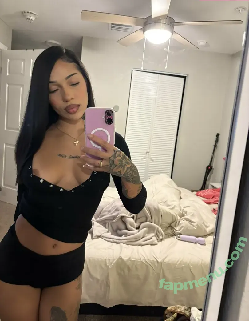 makey0ucrazy nude photo #0026 (makey0ucrazy)