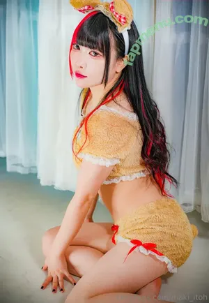Maki Itoh / maki_itoh / makifuckingitoh nude photo #1374