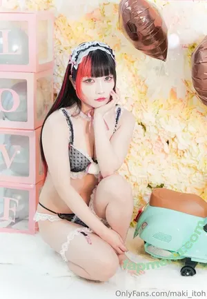 Maki Itoh / maki_itoh / makifuckingitoh nude photo #1407