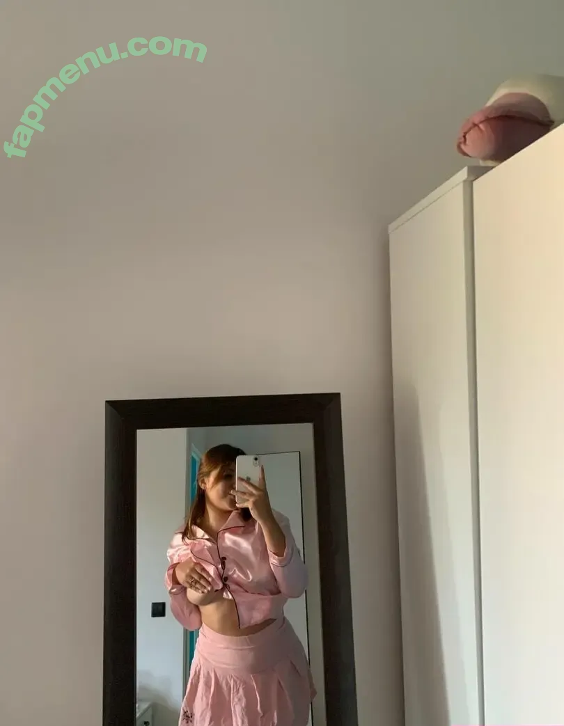 makroschkaa nude photo #0027 (makroschkaa)