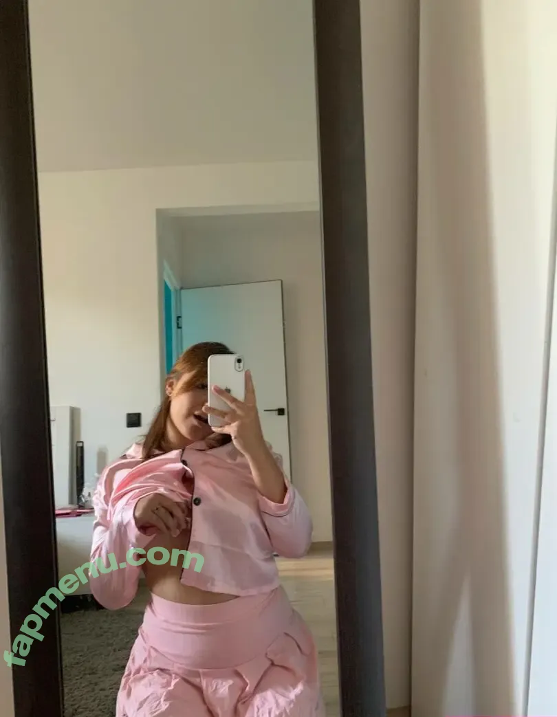 makroschkaa nude photo #0028 (makroschkaa)