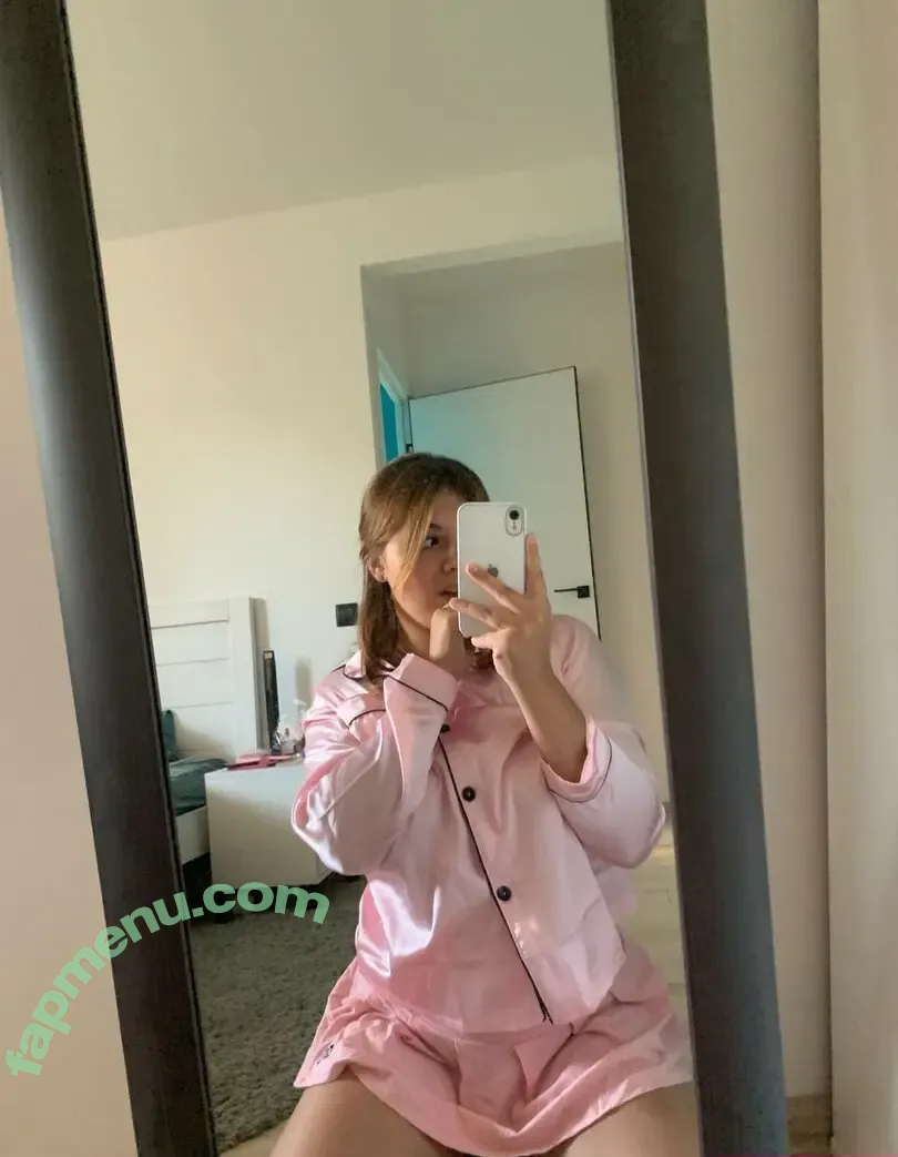makroschkaa nude photo #0033 (makroschkaa)