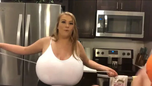 Mal Malloy / itsamemalmalloy / malmalloy nude photo #0479