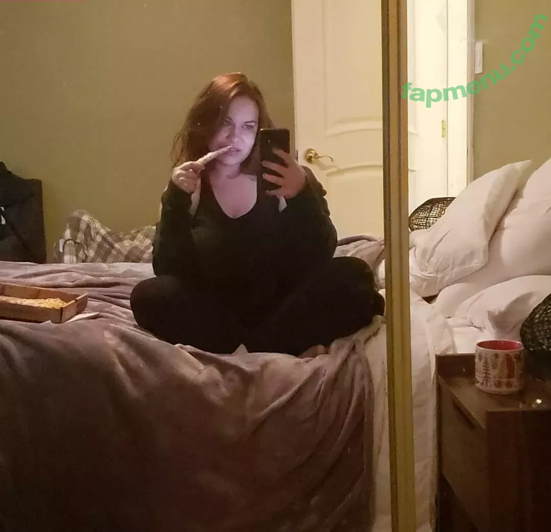 Mal Malloy nude photo #0187 (itsamemalmalloy / malmalloy)