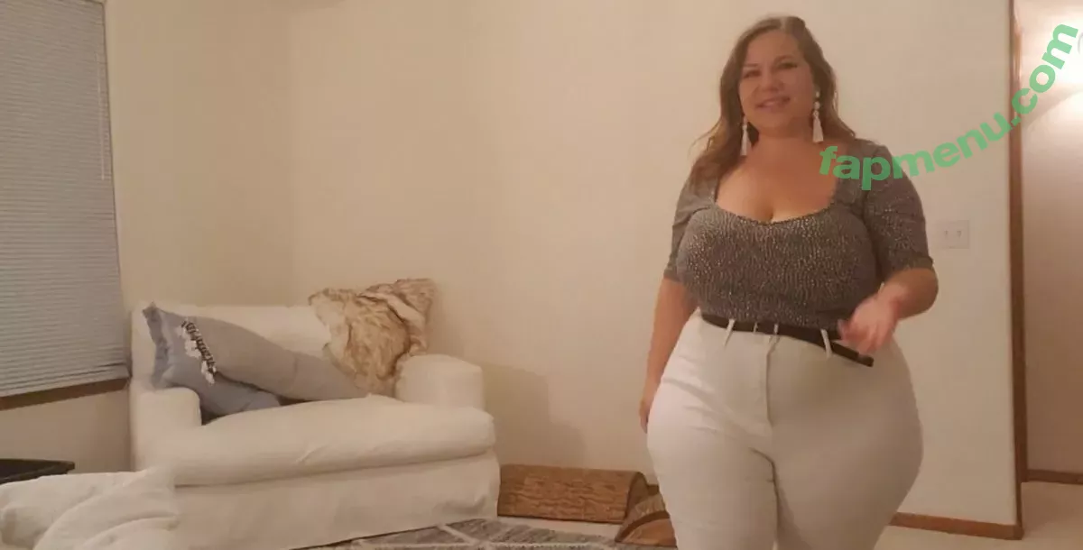 Mal Malloy nude photo #0205 (itsamemalmalloy / malmalloy)