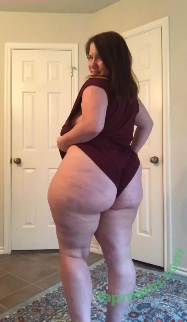 Mal Malloy nude photo #0381 (itsamemalmalloy / malmalloy)