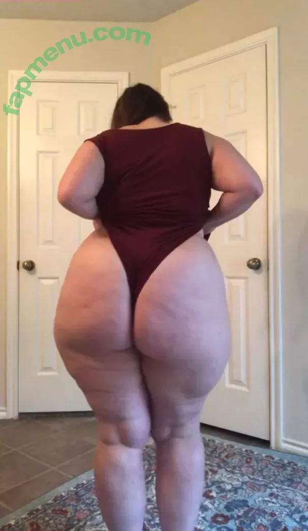 Mal Malloy nude photo #0382 (itsamemalmalloy / malmalloy)