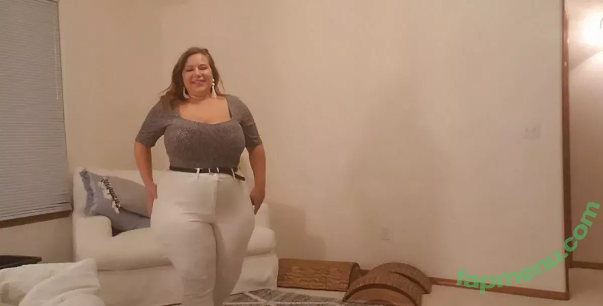 Mal Malloy nude photo #0414 (itsamemalmalloy / malmalloy)