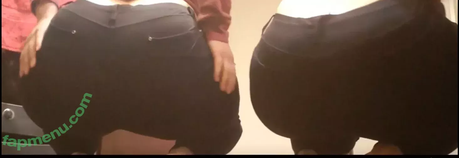 Mal Malloy nude photo #0423 (itsamemalmalloy / malmalloy)