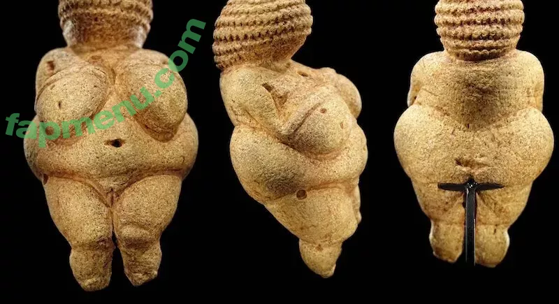 Mal Malloy nude photo #0424 (itsamemalmalloy / malmalloy)