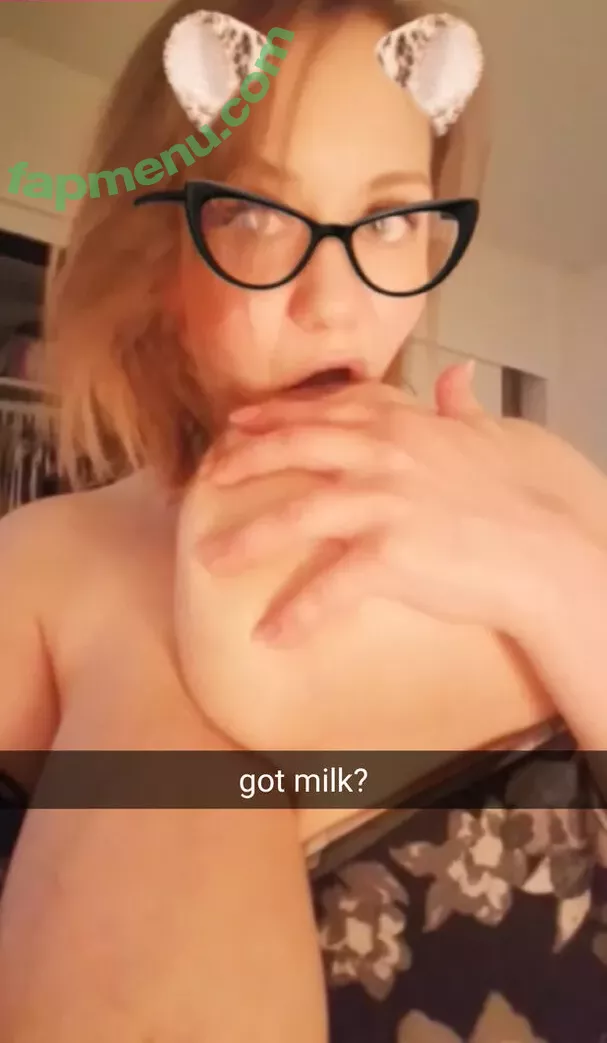 Mal Malloy nude photo #0431 (itsamemalmalloy / malmalloy)