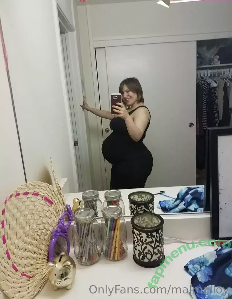 Mal Malloy nude photo #0555 (itsamemalmalloy / malmalloy)