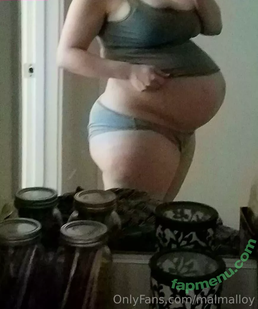 Mal Malloy nude photo #0567 (itsamemalmalloy / malmalloy)