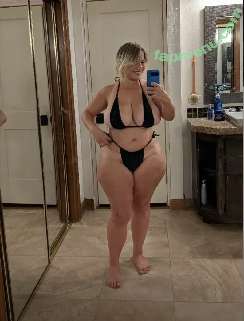 Mal Malloy nude photo #0838 (MalMalloy / itsamemalmalloy)