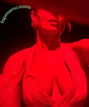 Malaika Arora / malaikaaroraofficial nude photo #0177