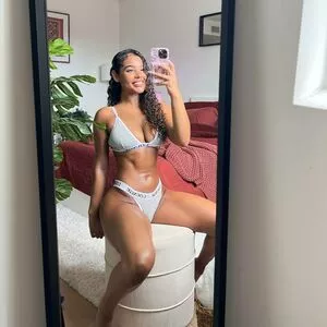 Malaika Terry / malaikaterry / malaikaterryy nude photo #0003