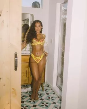 Malaika Terry / malaikaterry / malaikaterryy nude photo #0026