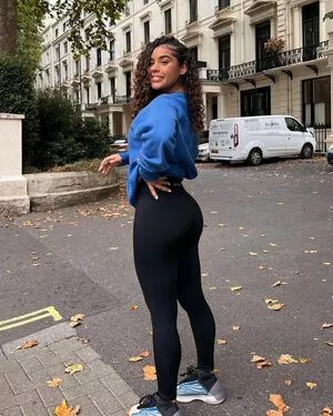 Malaika Terry / malaikaterry / malaikaterryy nude photo #0061