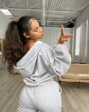 Malaika Terry / malaikaterry / malaikaterryy nude photo #0081