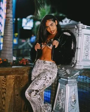 Malaika Terry / malaikaterry / malaikaterryy nude photo #0087