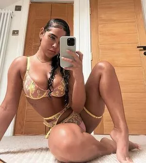 Malaika Terry / malaikaterry / malaikaterryy nude photo #0093