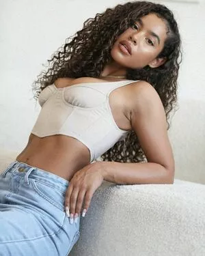 Malaika Terry / malaikaterry / malaikaterryy nude photo #0111