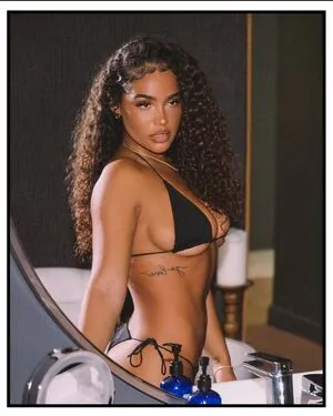 Malaika Terry / malaikaterry / malaikaterryy nude photo #0137