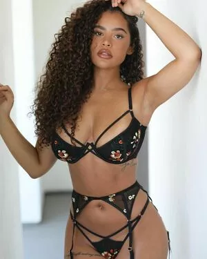 Malaika Terry / malaikaterry / malaikaterryy nude photo #0162