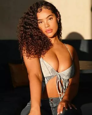 Malaika Terry / malaikaterry / malaikaterryy nude photo #0172